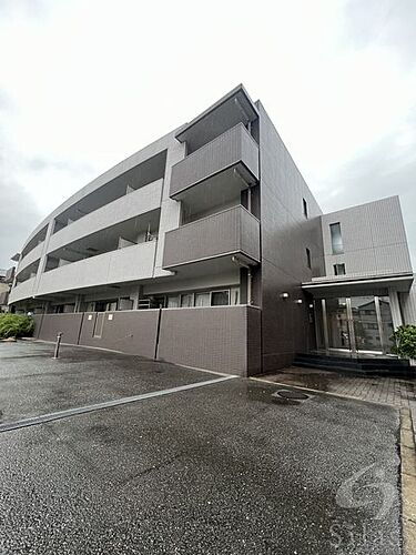 大阪府摂津市千里丘東５丁目 3階建 築15年11ヶ月