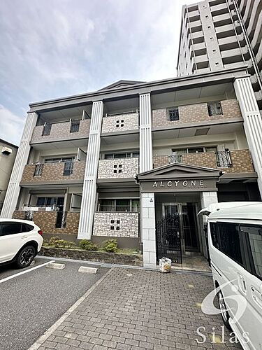 大阪府門真市元町 3階建 築19年10ヶ月