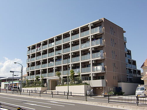 東京都八王子市西片倉３丁目 5階建 築18年4ヶ月