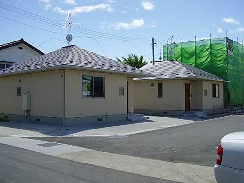 カリナＢ 平屋建て