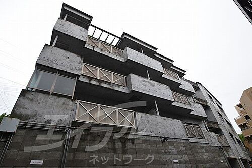 大阪府吹田市千里山竹園２丁目 3階建 築27年3ヶ月