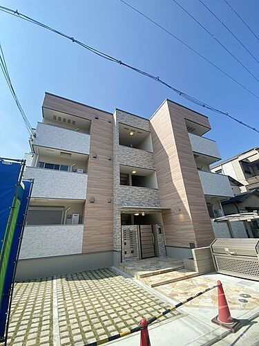 大阪府堺市北区百舌鳥梅北町５丁 3階建 築1年3ヶ月