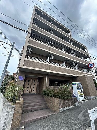大阪府吹田市片山町３丁目 築17年9ヶ月 5階建