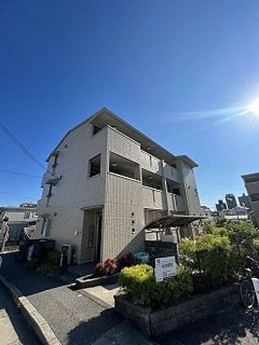 兵庫県宝塚市旭町１丁目 3階建 築14年8ヶ月
