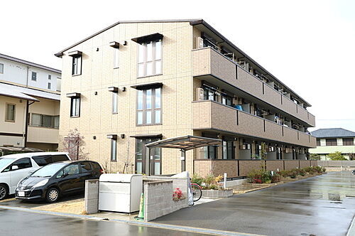 大阪府寝屋川市東神田町 3階建 築7年10ヶ月