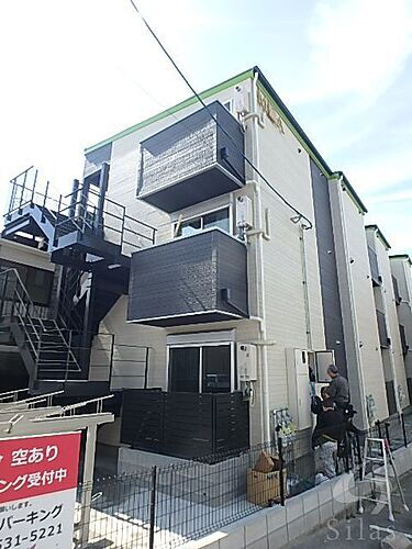 大阪府池田市石橋４丁目 3階建 築6年4ヶ月