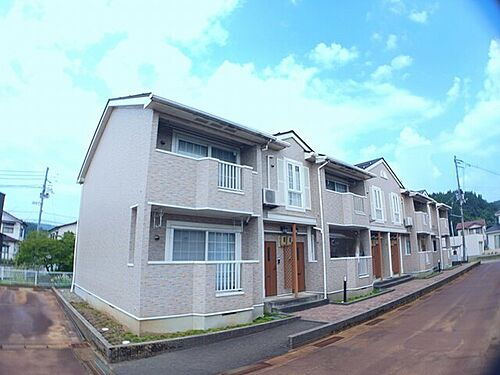 新潟県長岡市脇野町 賃貸アパート