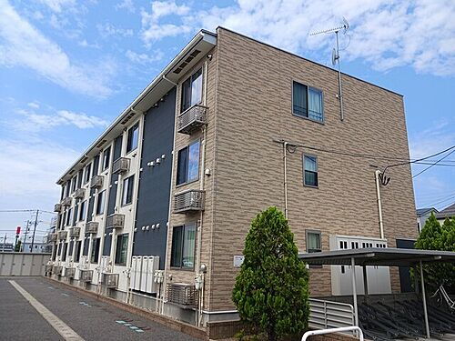 新潟県新潟市中央区上所中３丁目 3階建