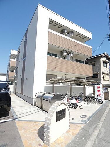 大阪府大阪市平野区長吉出戸４丁目 3階建 築8年10ヶ月