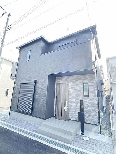 兵庫県尼崎市猪名寺１丁目  2階建