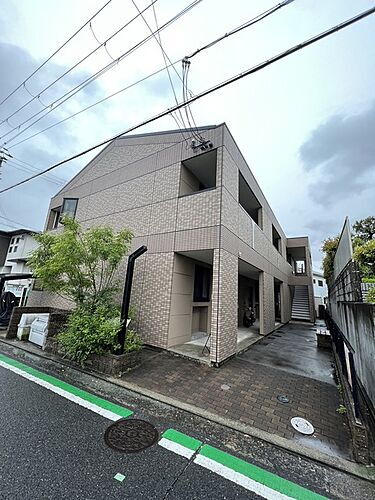 グレイス　ヒル・アート 2階建