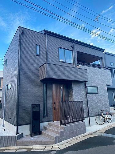 神奈川県横浜市旭区鶴ケ峰２丁目 2階建 築1年7ヶ月