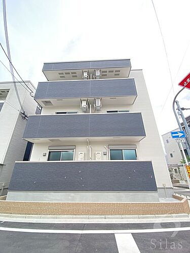 大阪府池田市石橋４丁目 地上3階地下3階建 築3年11ヶ月