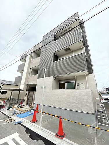大阪府吹田市南正雀１丁目 3階建 築4年1ヶ月