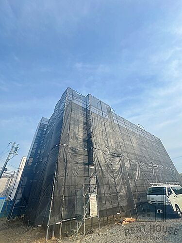 大阪府岸和田市春木宮川町 3階建 