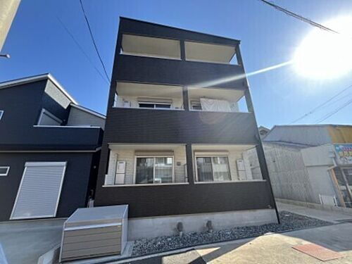 大阪府門真市宮前町 3階建 築2年10ヶ月