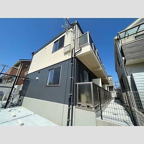 神奈川県藤沢市湘南台６丁目 2階建