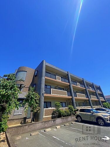 大阪府岸和田市加守町４丁目 3階建
