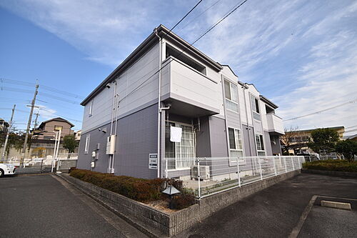 シャンテ西川