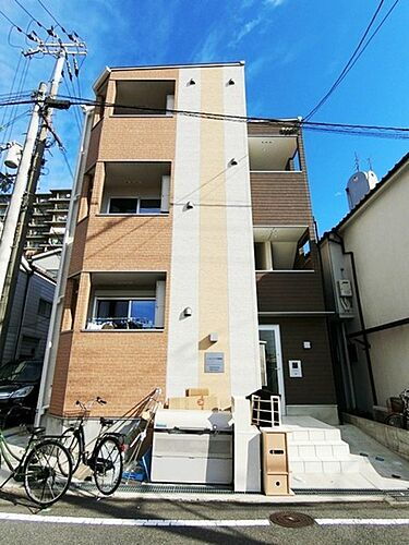 大阪府吹田市東御旅町 築7年10ヶ月 3階建