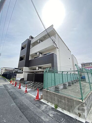 大阪府東大阪市花園西町１丁目 3階建 築4年2ヶ月