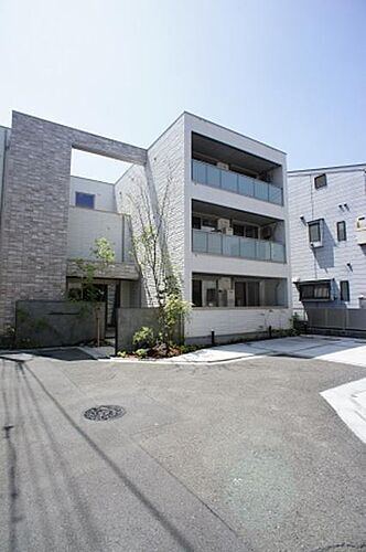 ＳＨＡＮＴＩ（シャンティ） 3階建