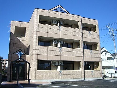 ストロベリーフィールド 3階建