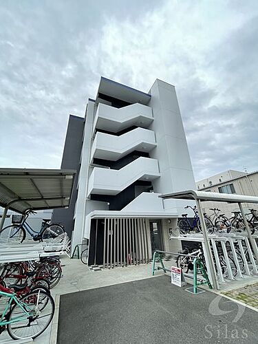 大阪府豊中市服部寿町３丁目 5階建