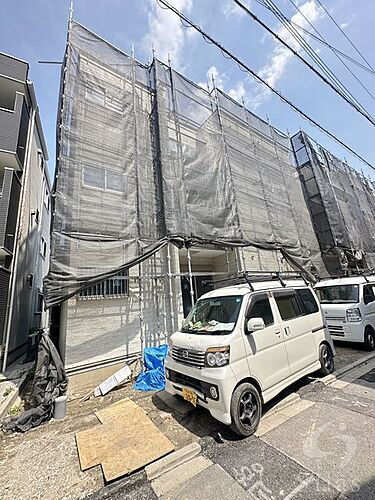 大阪府吹田市南高浜町 3階建