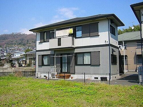 神奈川県秦野市曽屋 2階建 築27年4ヶ月