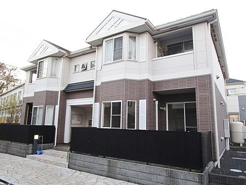 神奈川県厚木市関口 2階建