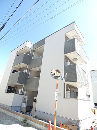 大阪府吹田市山手町３丁目 3階建 築5年10ヶ月