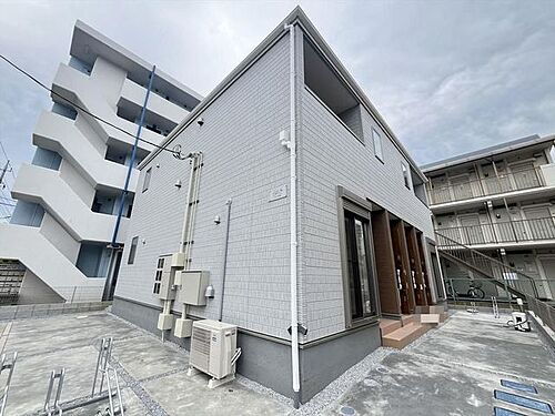 東京都八王子市越野 2階建