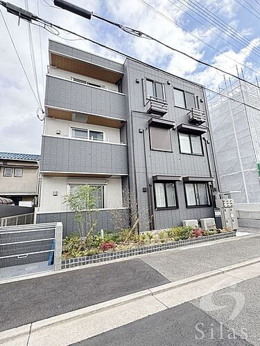 兵庫県西宮市鳴尾町２丁目 築1年6ヶ月 3階建