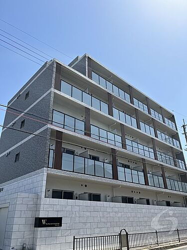 大阪府豊中市長興寺南３丁目 5階建