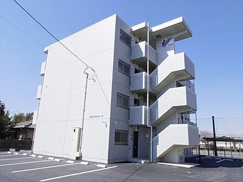 Ｙ＆Ｍアルシオーネ 4階建