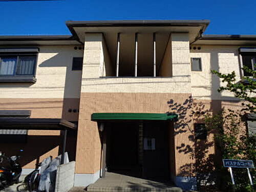 パステル　コート 2階建