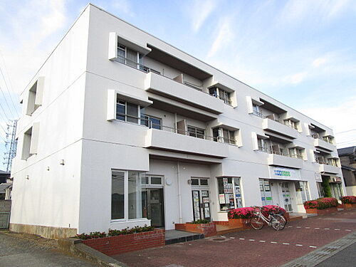 神奈川県厚木市愛甲４丁目 3階建 築40年7ヶ月