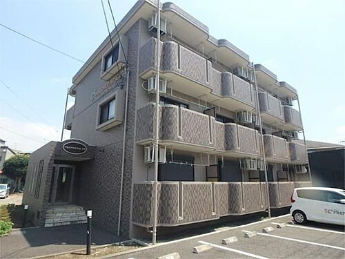 神奈川県秦野市水神町 3階建 築20年4ヶ月