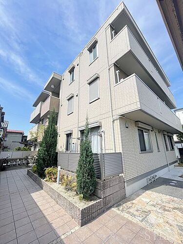大阪府堺市西区浜寺石津町中３丁 3階建
