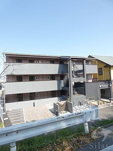 兵庫県尼崎市大庄西町２丁目 3階建 築6年4ヶ月