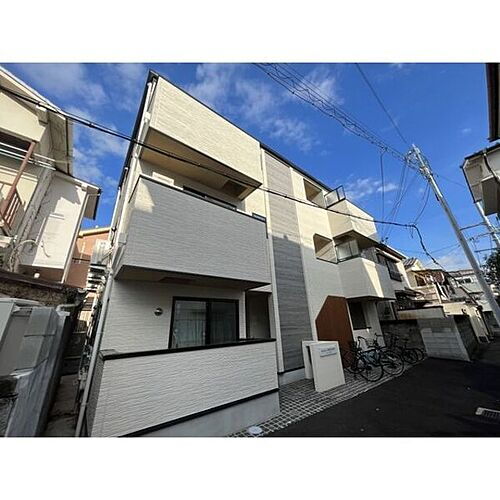兵庫県西宮市鳴尾町２丁目 3階建 築3年1ヶ月