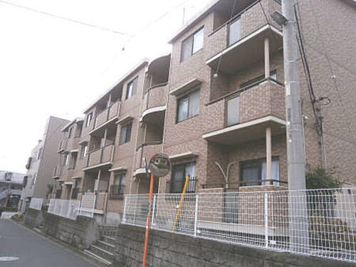神奈川県秦野市尾尻 3階建 築29年9ヶ月