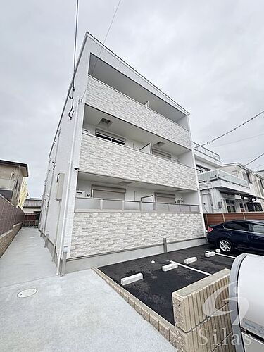 兵庫県明石市大蔵本町 3階建 