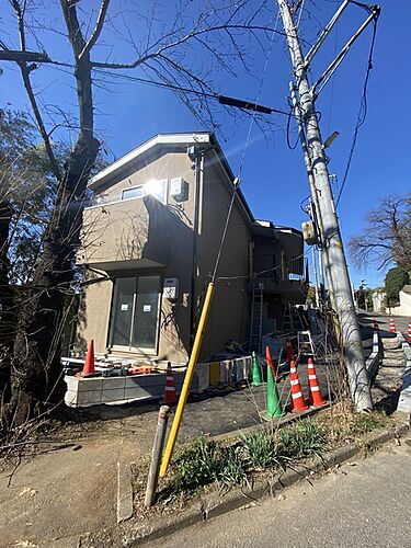 東京都町田市玉川学園８丁目 3階建