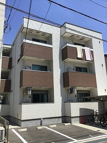 兵庫県神戸市兵庫区小河通３丁目 3階建 築7年6ヶ月