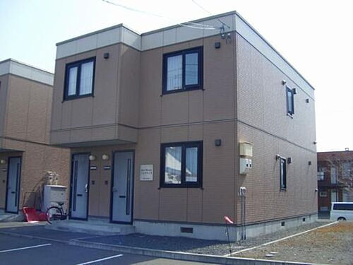 ハレクラニーＩＩ 2階建