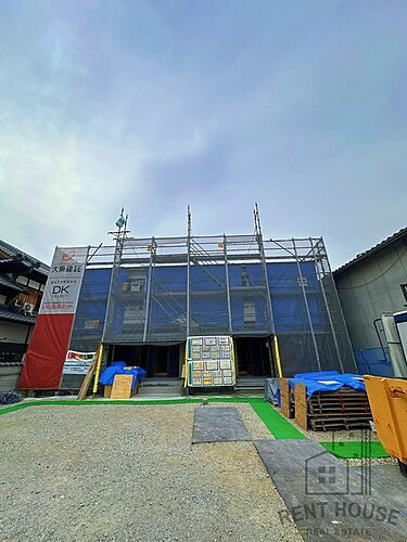 大阪府岸和田市西之内町 2階建 