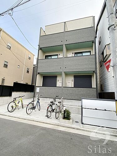 大阪府堺市北区中長尾町１丁 3階建