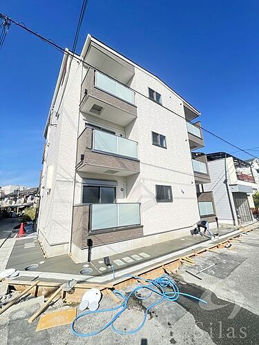 大阪府堺市堺区香ヶ丘町２丁 3階建 築1年未満